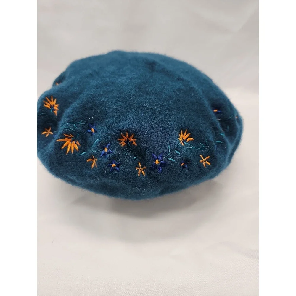 Wool Beret With Embroidered Flowers